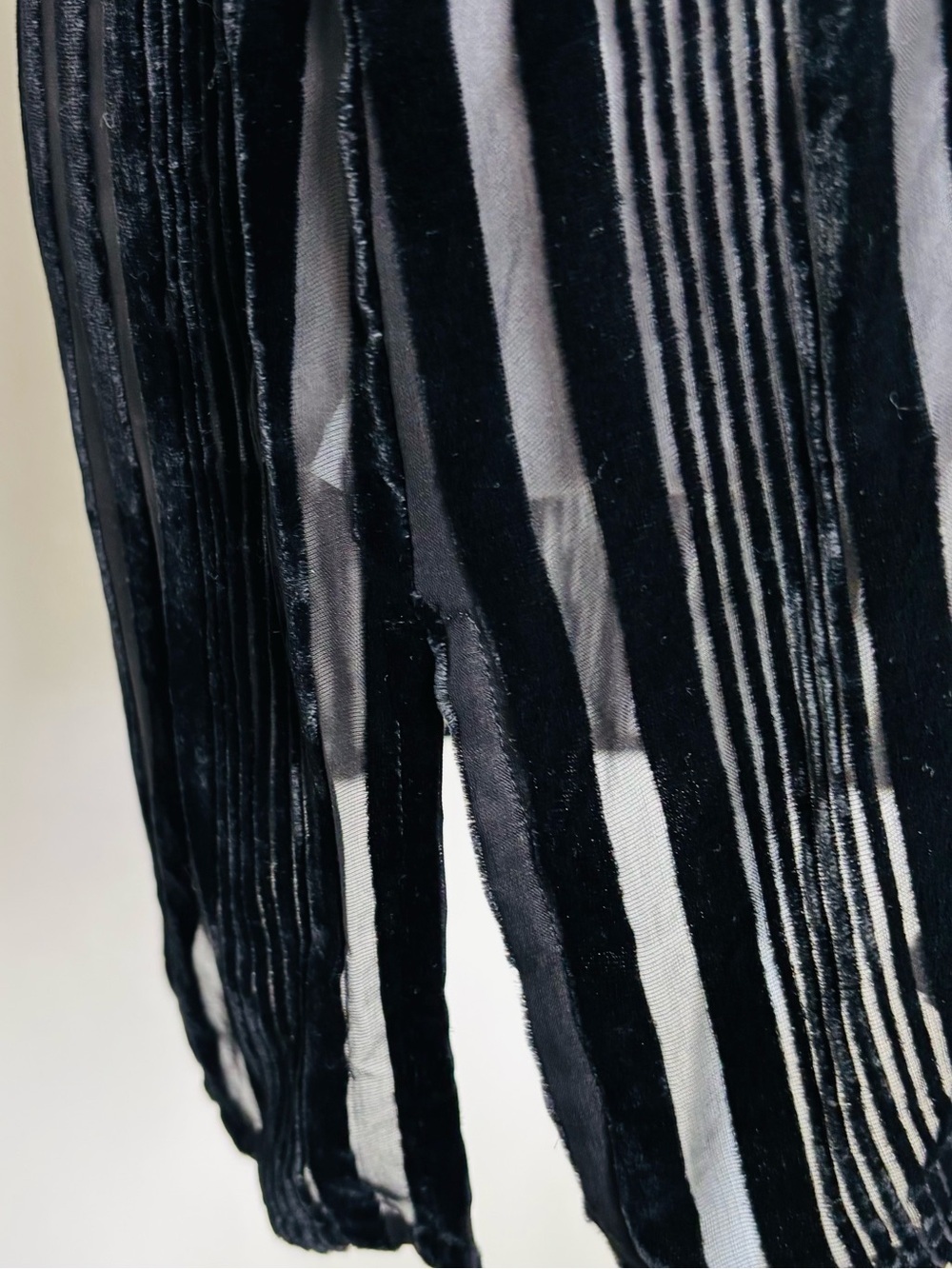 Vintage Express chiffon velvet silk blend sheer stripe button front shirt. Med - Picture 6 of 8